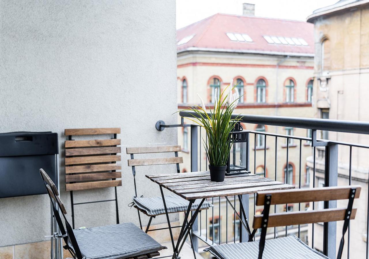 Free Parking - Downtown Location, Balcony & Nespresso Lejlighed Budapest Eksteriør billede
